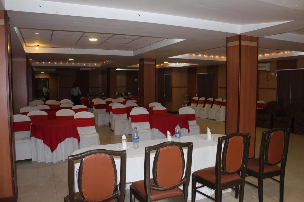 Hotel Bengal International Siliguri Bagian luar foto
